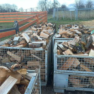 PRODEJ ŠTÍPANÉHO TŘEŠŇOVÉHO DŘEVA – POLÍNKA 33 CM – TVRDÉ PALIVOVÉ DŘEVO / DŘEVO NA UZENÍ 6,2PRMS